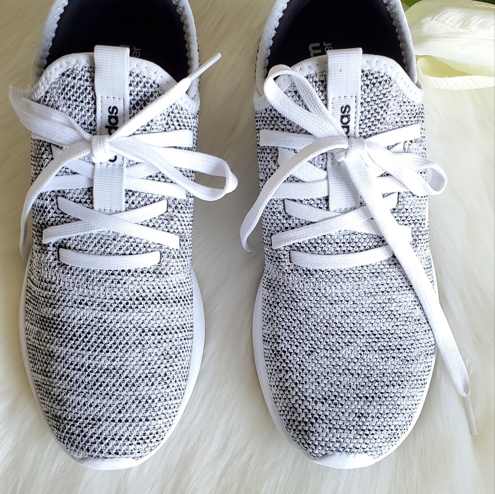 šADIDAS WOMEN'S SHOES SIZE 7.5 - Picture 2 of 12